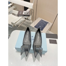 Prada flat shoes